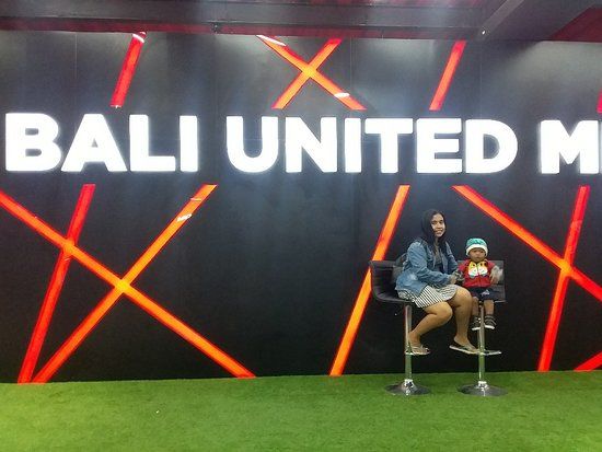 Kapten I Wayan Dipta Stadium